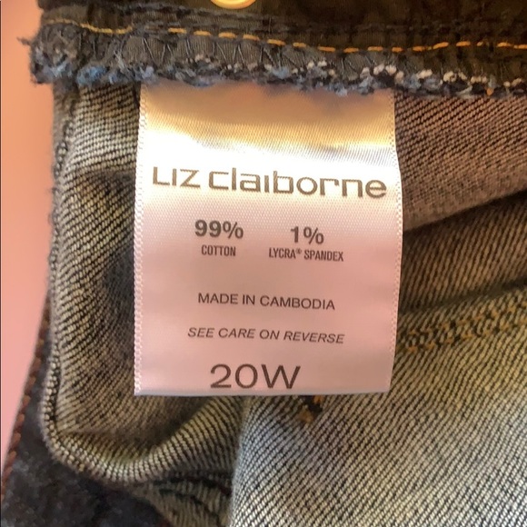 Women’s Plus Size Skinny Jeans - Picture 5 of 5
